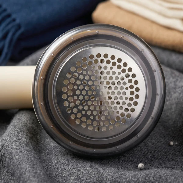Fabric Shaver – Effortless lint removal for clothes & upholstery